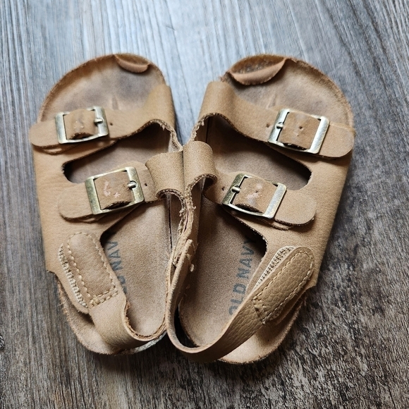 Baby Sandlas - Picture 2 of 10